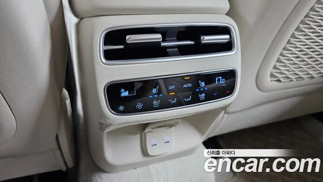 Genesis GV70 Electrified — Фото автомобиля 18