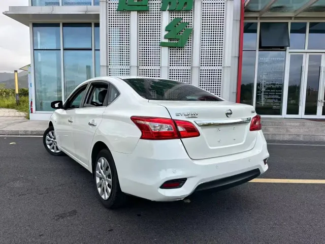 Nissan Sylphy — Фото автомобиля 3