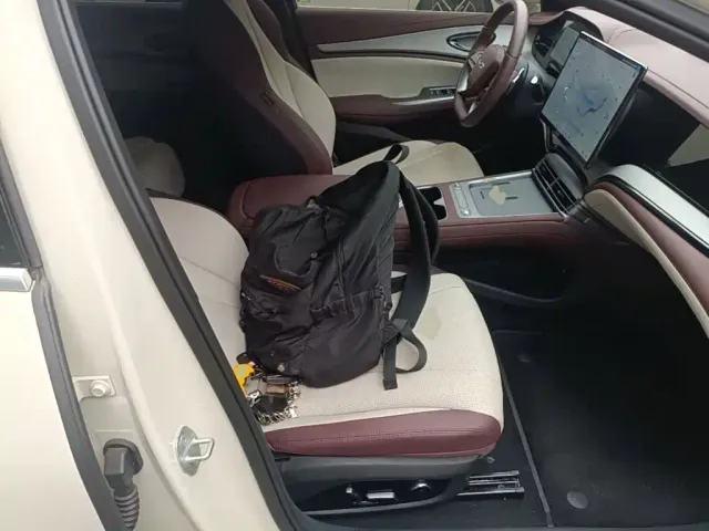 BYD Seal 07 DM-i — Фото автомобиля 24