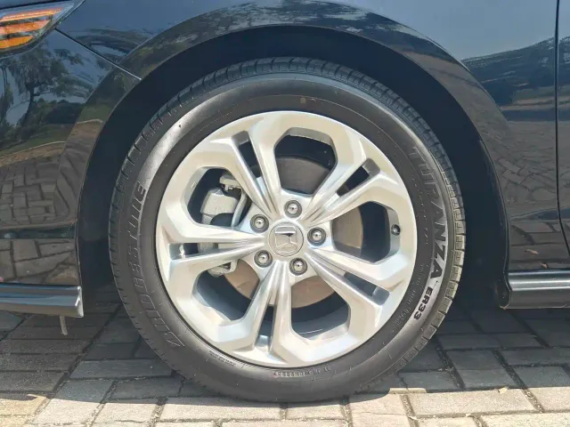 Honda Accord — Фото автомобиля 29