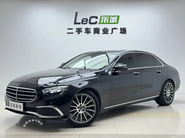 Фотография автомобиля — Mercedes-Benz E-Class
