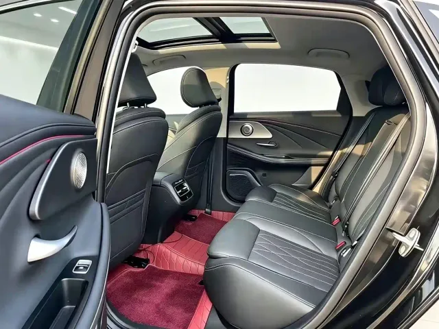 Chery Arrizo 8 — Фото автомобиля 6