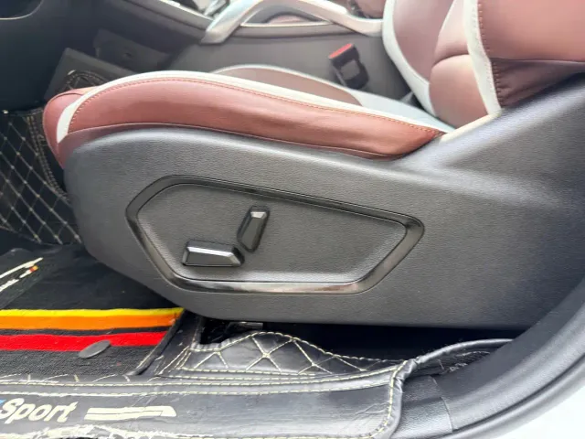 Geely Boyue — Фото автомобиля 16