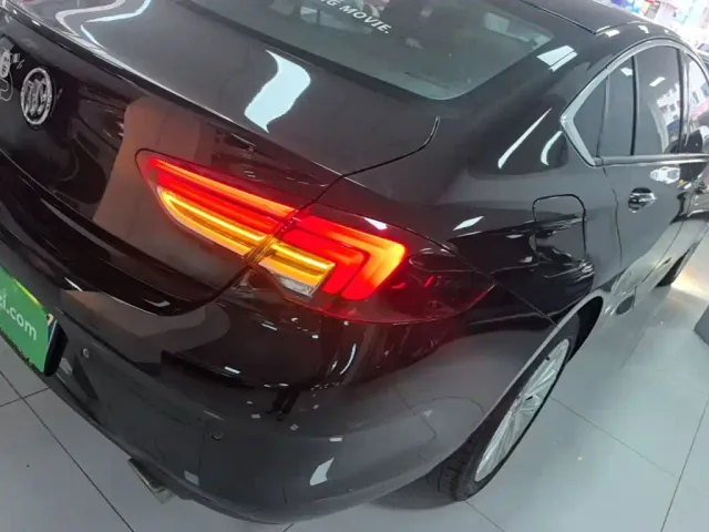 Buick Regal — Фото автомобиля 7