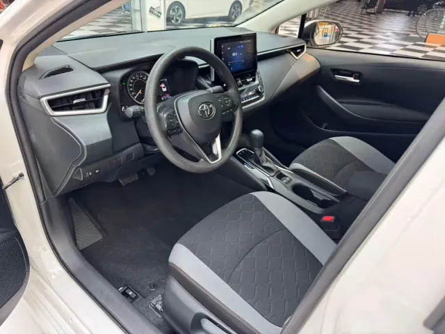 Toyota Corolla — Фото автомобиля 7