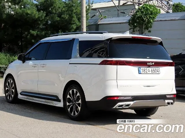 Kia Canival — Фото автомобиля 2