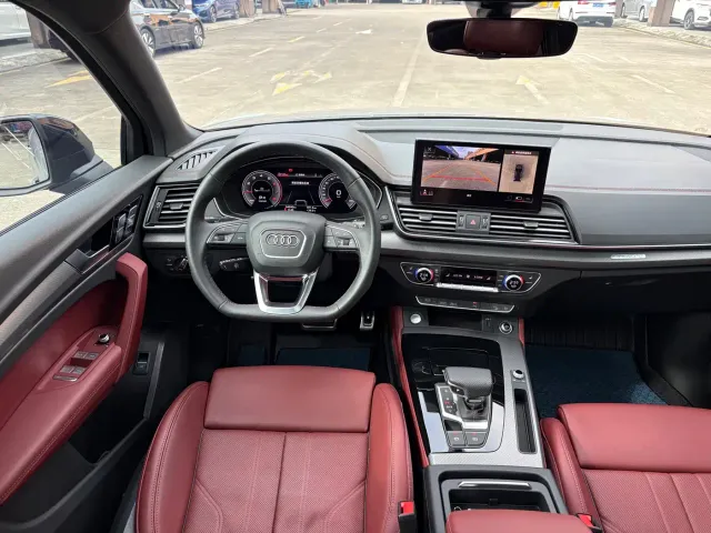 Audi Q5L — Фото автомобиля 7