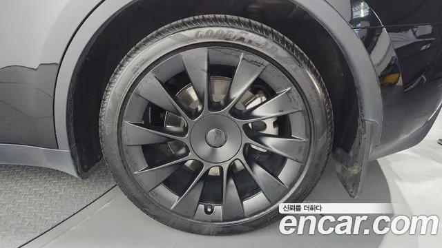 Tesla Model Y Модель Y — Фото автомобиля 3