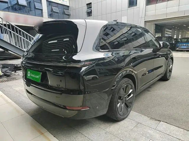 Li Auto L9 — Фото автомобиля 6