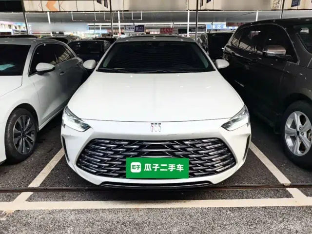 Buick Regal — Фото автомобиля 2