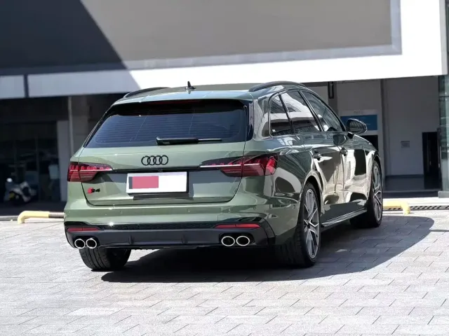Audi S4 — Фото автомобиля 7
