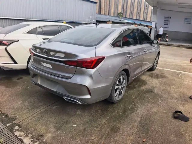 Changan Eado — Фото автомобиля 7
