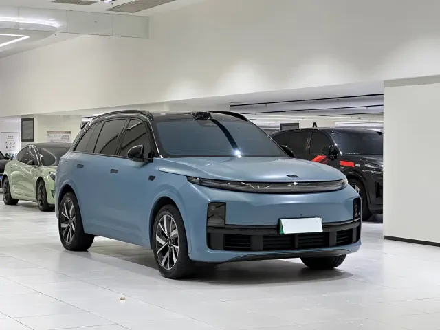 Li Auto L7 — Фото автомобиля 3