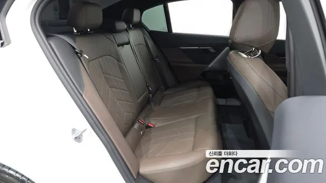 BMW 5 Series — Фото автомобиля 18