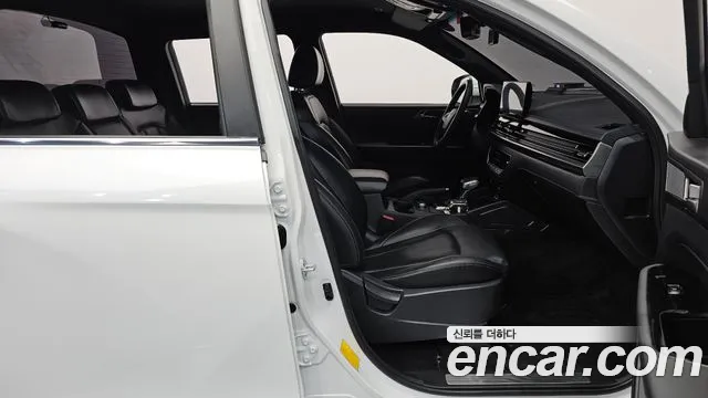 KG_Mobility_Ssangyong Rexton Новый Rexton Sport Khan Дизель 2.2 4WD — Фото автомобиля 25