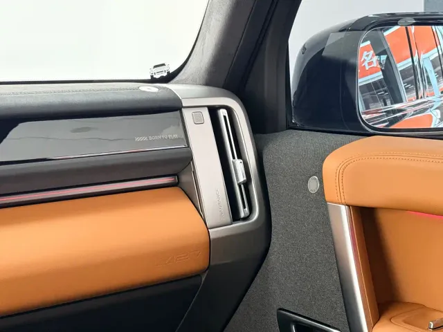iCAR V27 — Фото автомобиля 13