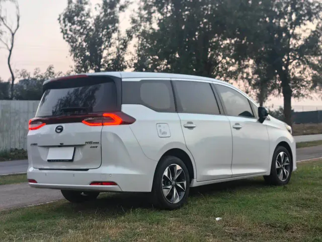GAC Trumpchi M6 — Фото автомобиля 5