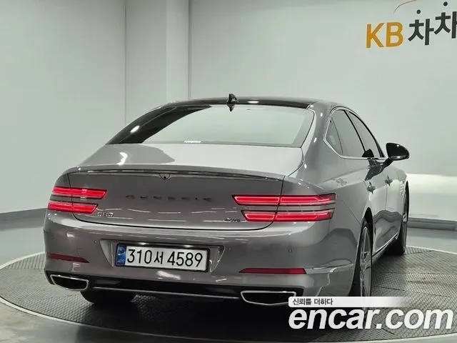 Genesis G80 RG3 — Фото автомобиля 3