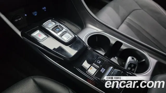 Hyundai Sonata — Фото автомобиля 9