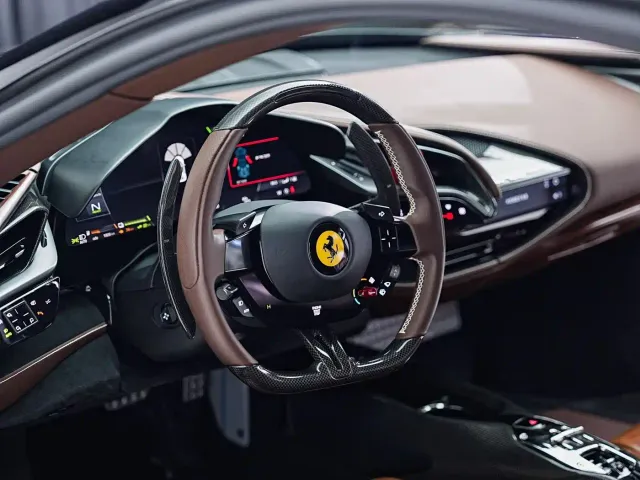 Ferrari SF90 — Фото автомобиля 26