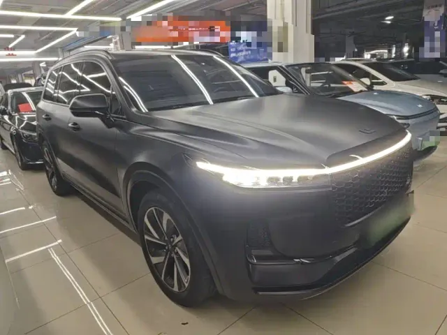 Li Auto ONE — Фото автомобиля 3