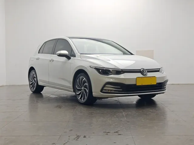 Volkswagen Golf — Фото автомобиля 2