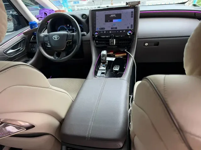 Toyota Alphard — Фото автомобиля 7