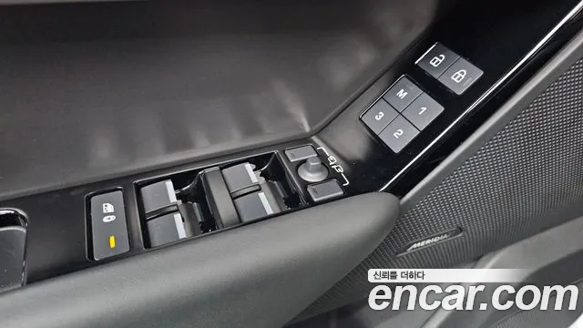 Land Rover Range Rover Velar — Фото автомобиля 13