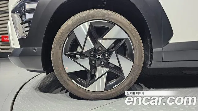 Hyundai Kona Kona (SX2) Бензин 1.6 Turbo 4WD — Фото автомобиля 5