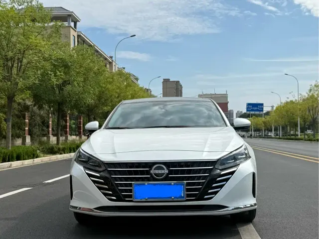 Nissan Teana — Фото автомобиля 2