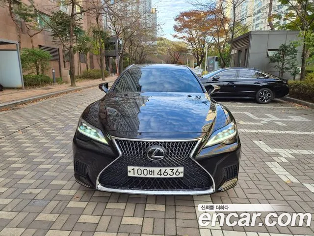 Lexus LS LS500h 5th Gen — Фото автомобиля 3