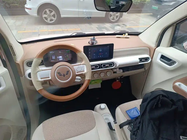 Wuling Hongguang Mini EV — Фото автомобиля 5