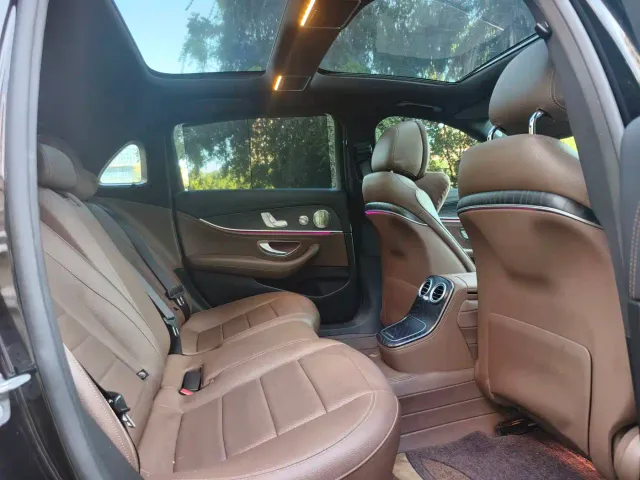 Mercedes-Benz E-Class — Фото автомобиля 13