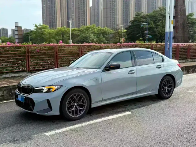 BMW 3 Series — Фото автомобиля 2