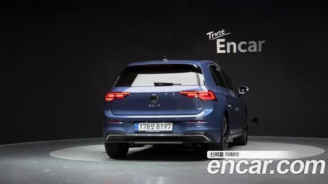 Volkswagen Golf Golf 8 поколение 2.0 TDI Prestige — Фото автомобиля 3