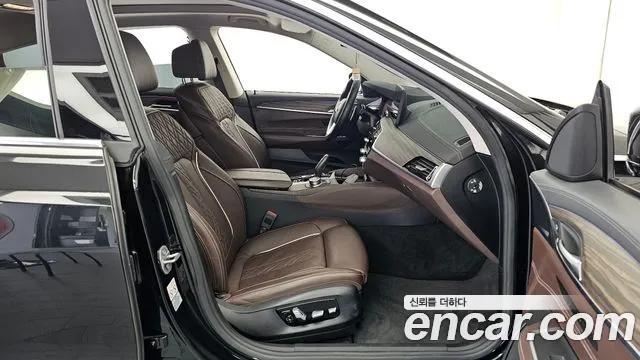 BMW Gran Turismo — Фото автомобиля 10