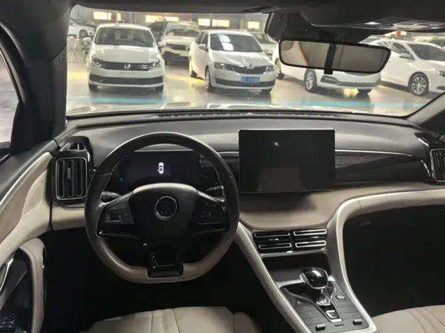 BYD Song Pro — Фото автомобиля 12