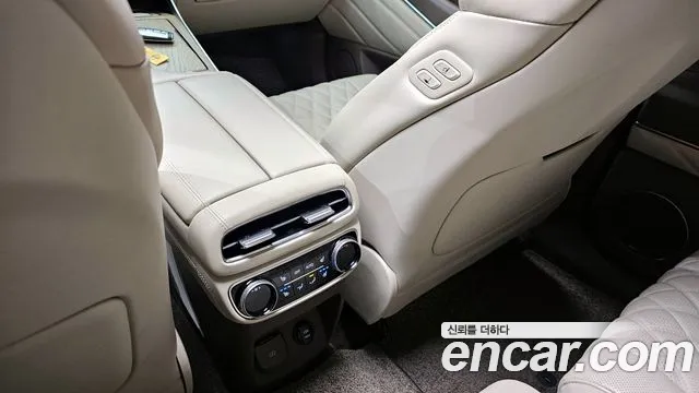 Genesis GV80 2.5T Бензин 2WD — Фото автомобиля 17