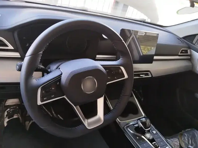 BYD Qin — Фото автомобиля 9