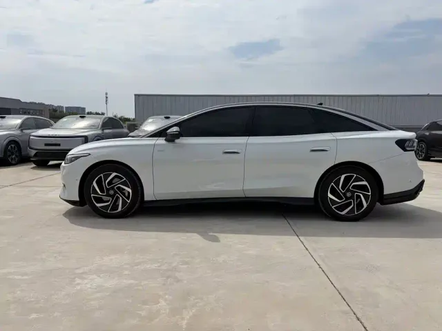 Volkswagen ID.7 Vizzion — Фото автомобиля 4