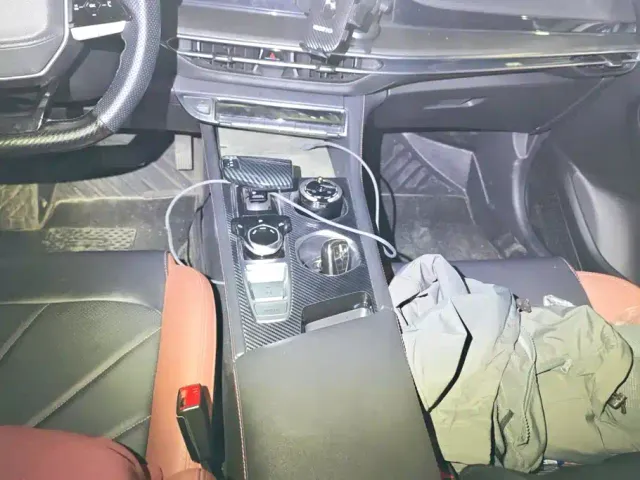 Changan Eado — Фото автомобиля 16
