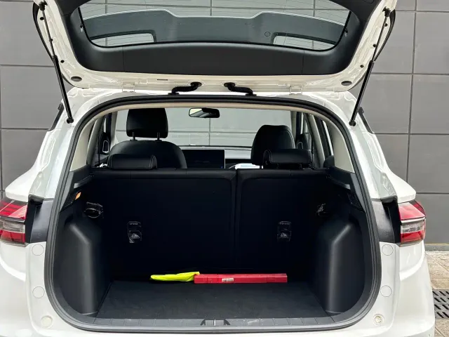Geely Binyue — Фото автомобиля 29
