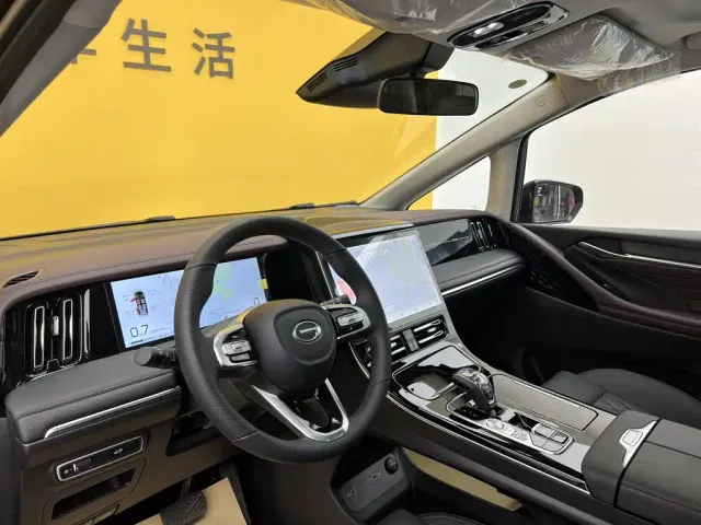 GAC Trumpchi M8 — Фото автомобиля 25