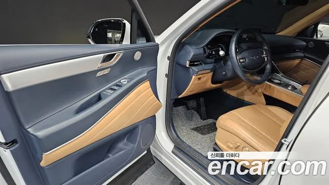 Genesis GV80 — Фото автомобиля 15