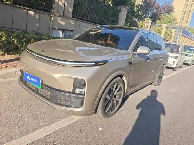 Фотография автомобиля — Li Auto L8