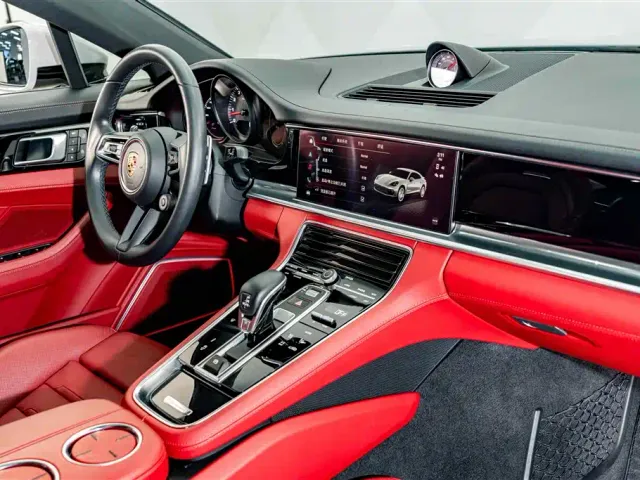 Porsche Panamera — Фото автомобиля 19