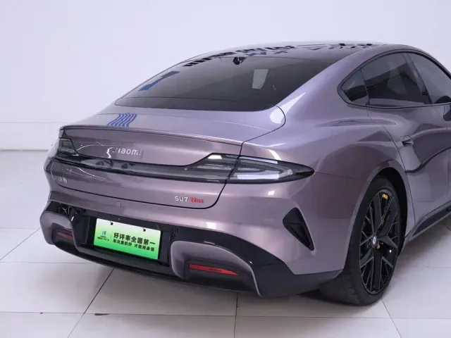Xiaomi SU7 — Фото автомобиля 8