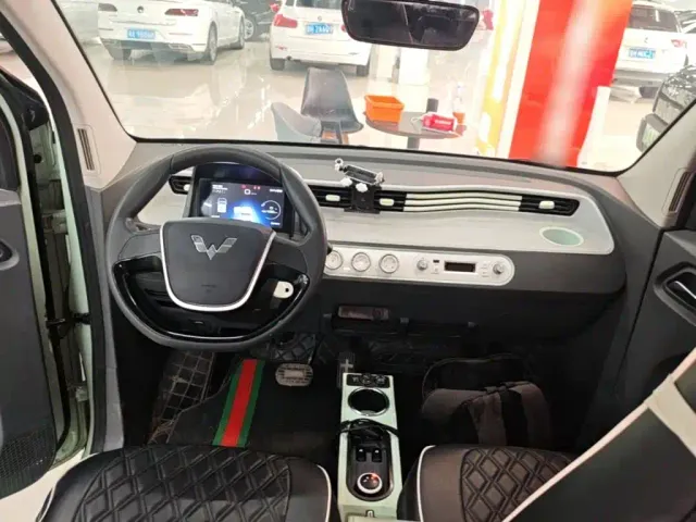 Wuling Hongguang Mini EV — Фото автомобиля 5
