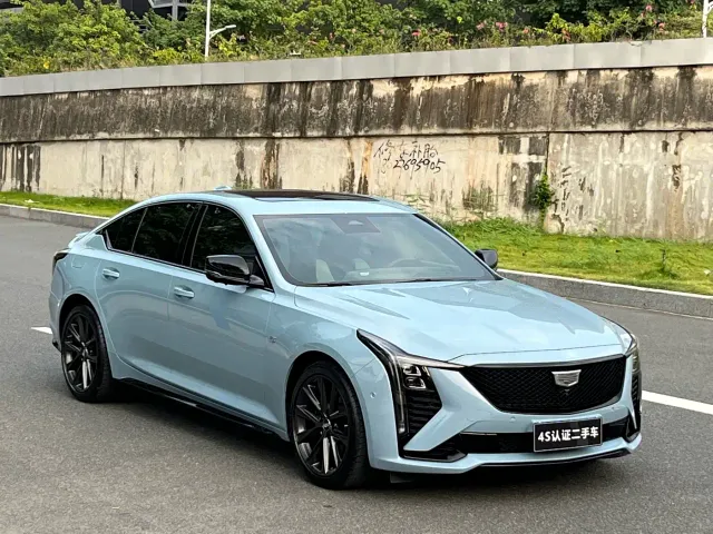 Cadillac CT5 — Фото автомобиля 2