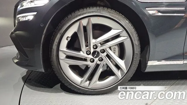 Genesis G80 Бензин 2.5 турбо 2WD — Фото автомобиля 3